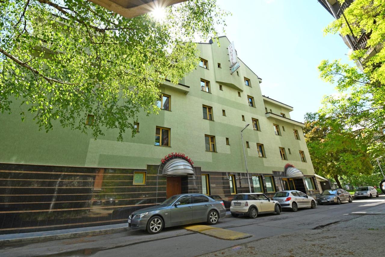 Rai 2* Sofia